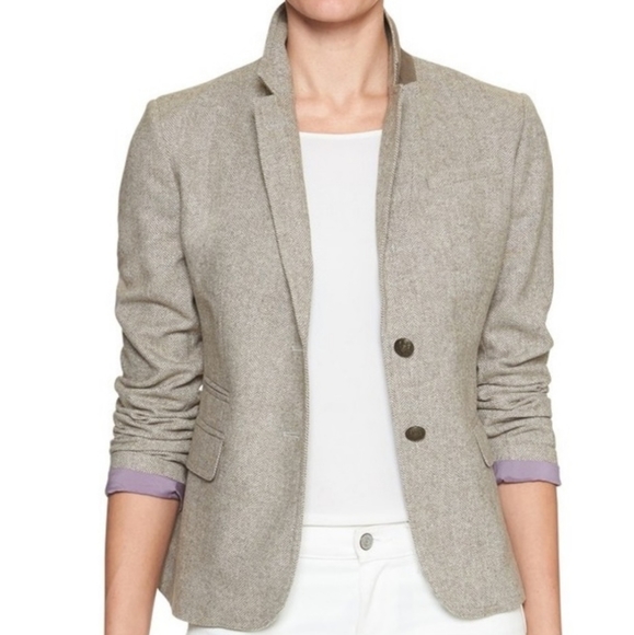 Banana Republic Jackets & Blazers - BANANA REPUBLIC herringbone blazer.